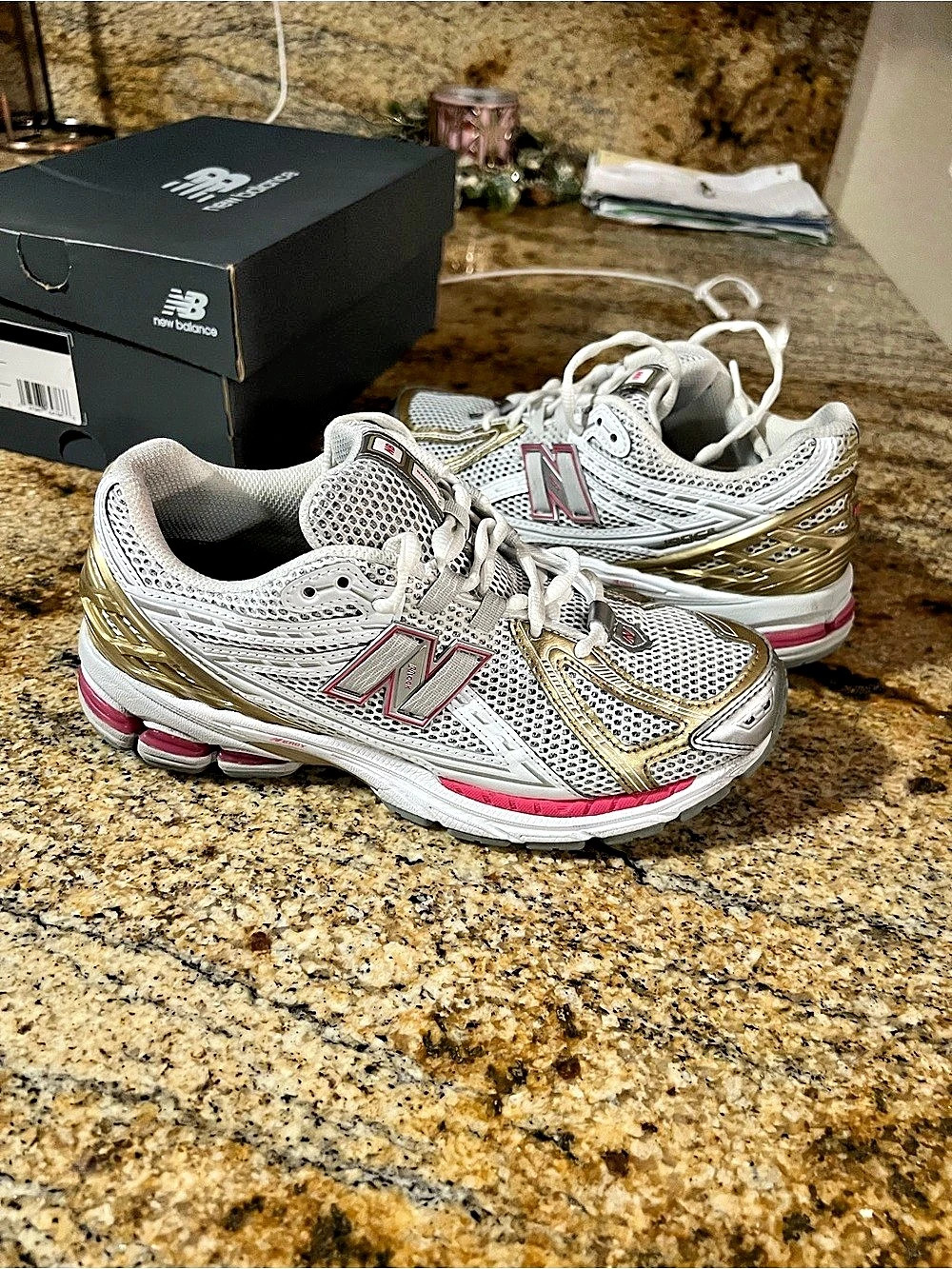 New Balance 1906R Grey Pink Gold Women’s Size 8.5 / Men’s 7 U1906RCH